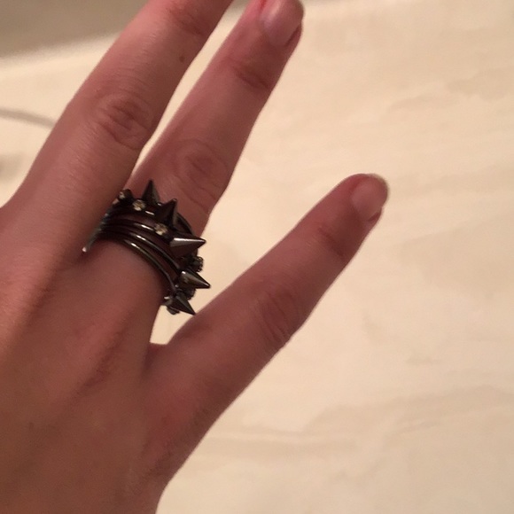 Dare Ring - Picture 2 of 5